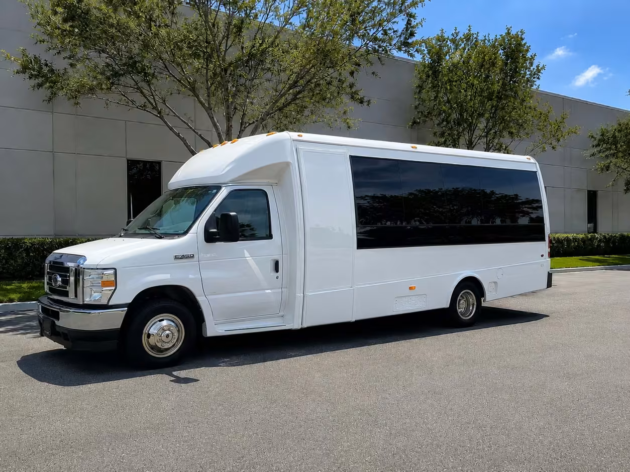 15 35 passenger minibus